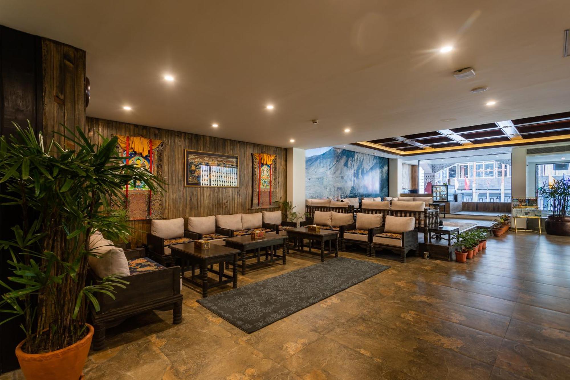 Hotel Lo Mustang Kathmandu Bagian luar foto