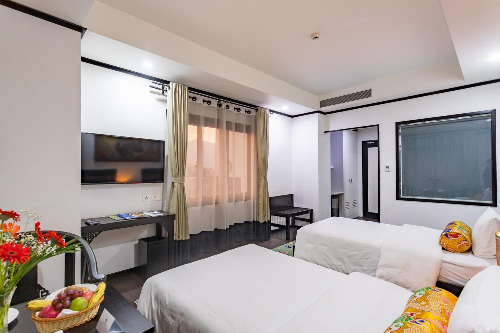 Hotel Lo Mustang Kathmandu Bagian luar foto