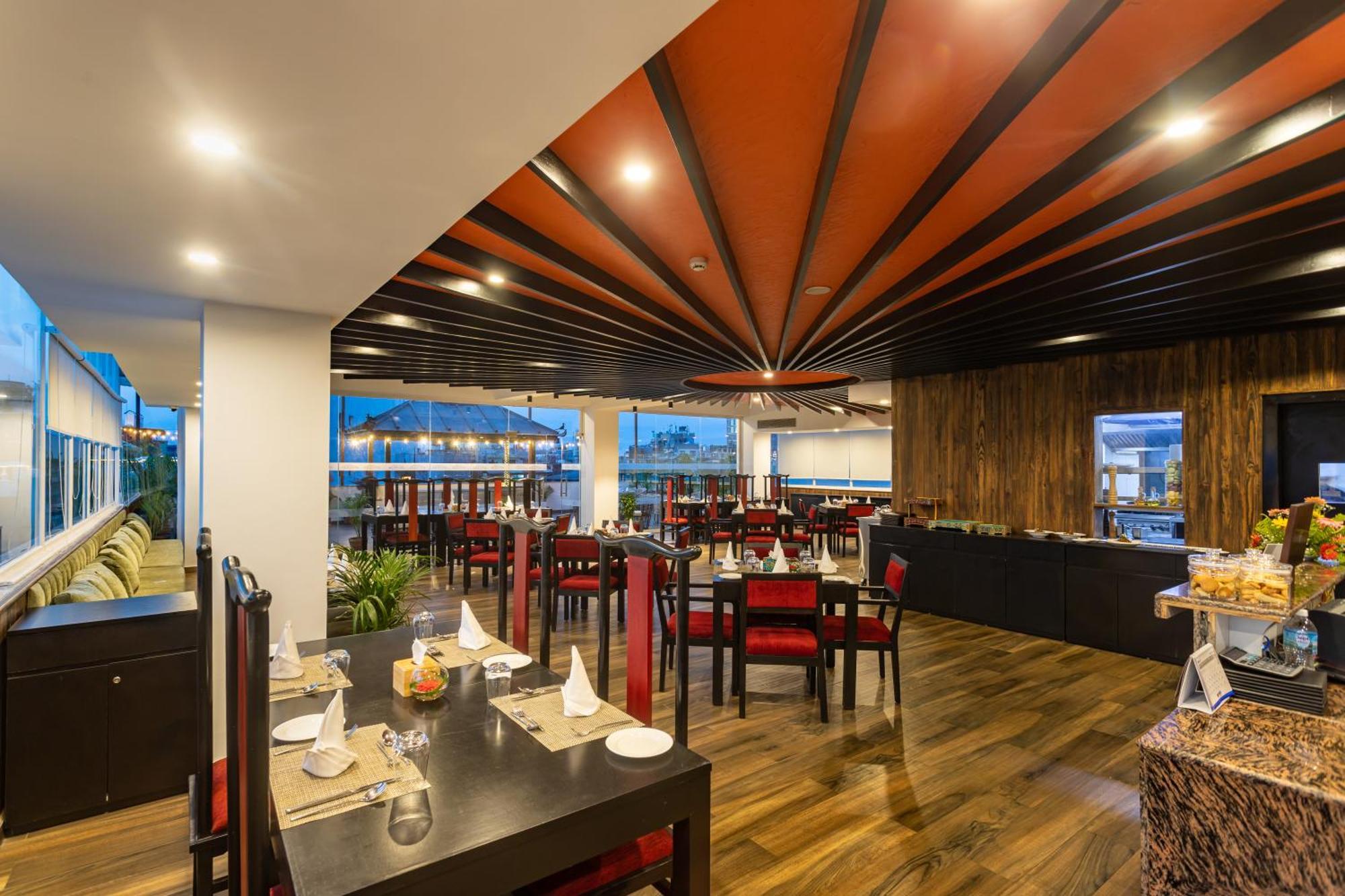 Hotel Lo Mustang Kathmandu Bagian luar foto