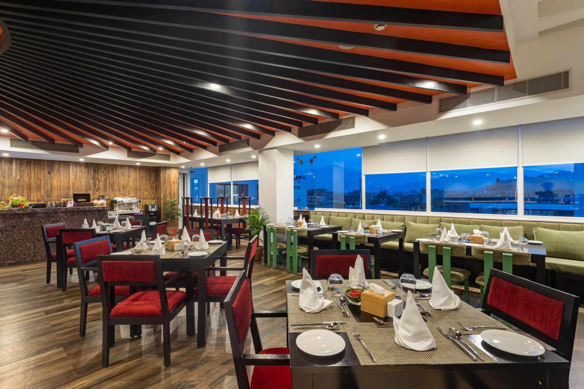 Hotel Lo Mustang Kathmandu Bagian luar foto