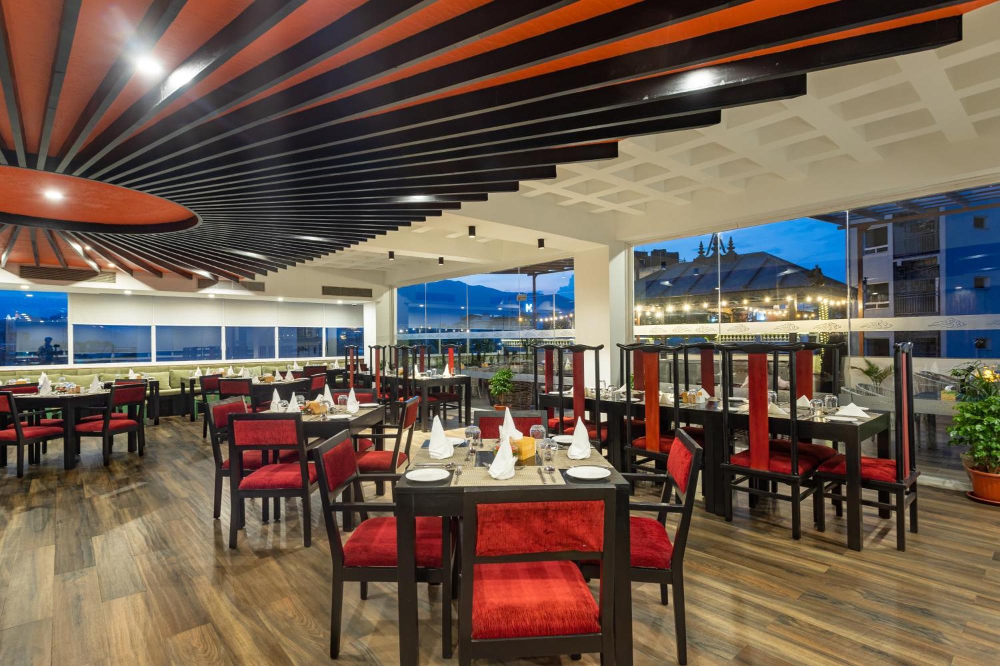 Hotel Lo Mustang Kathmandu Bagian luar foto