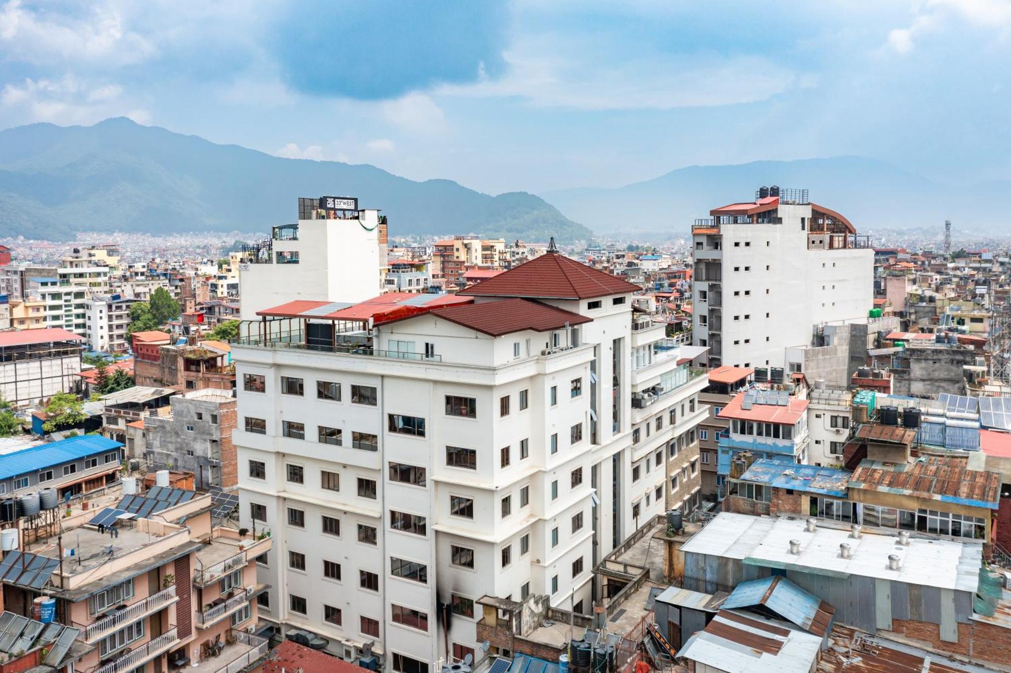 Hotel Lo Mustang Kathmandu Bagian luar foto
