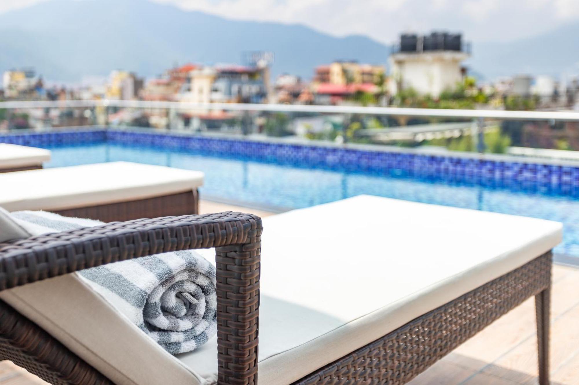 Hotel Lo Mustang Kathmandu Bagian luar foto