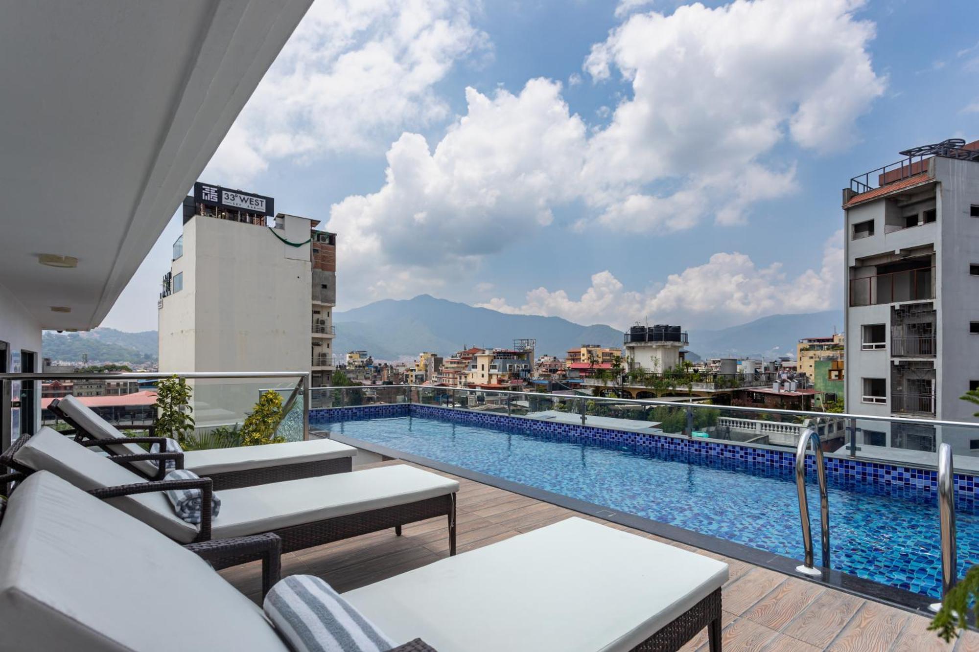 Hotel Lo Mustang Kathmandu Bagian luar foto